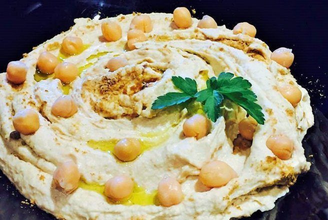 Salata hummus