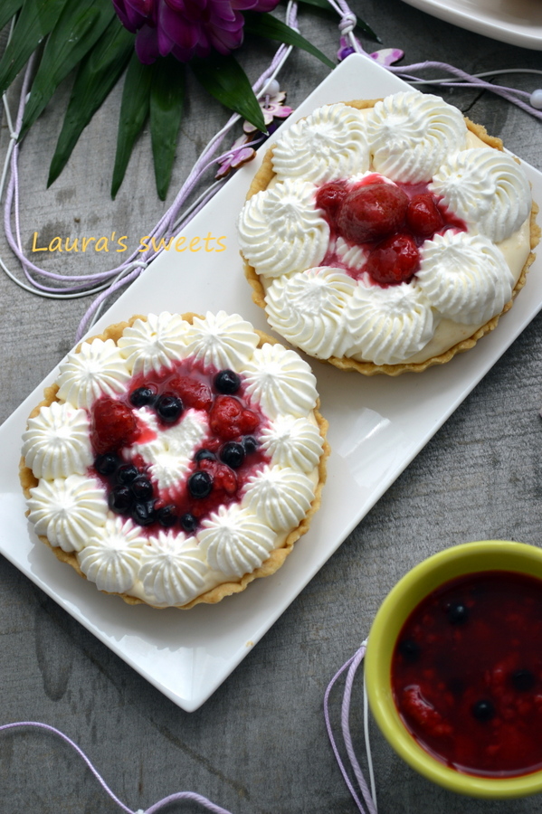 Desert tarte cu crema de lamaie si ciocolata alba