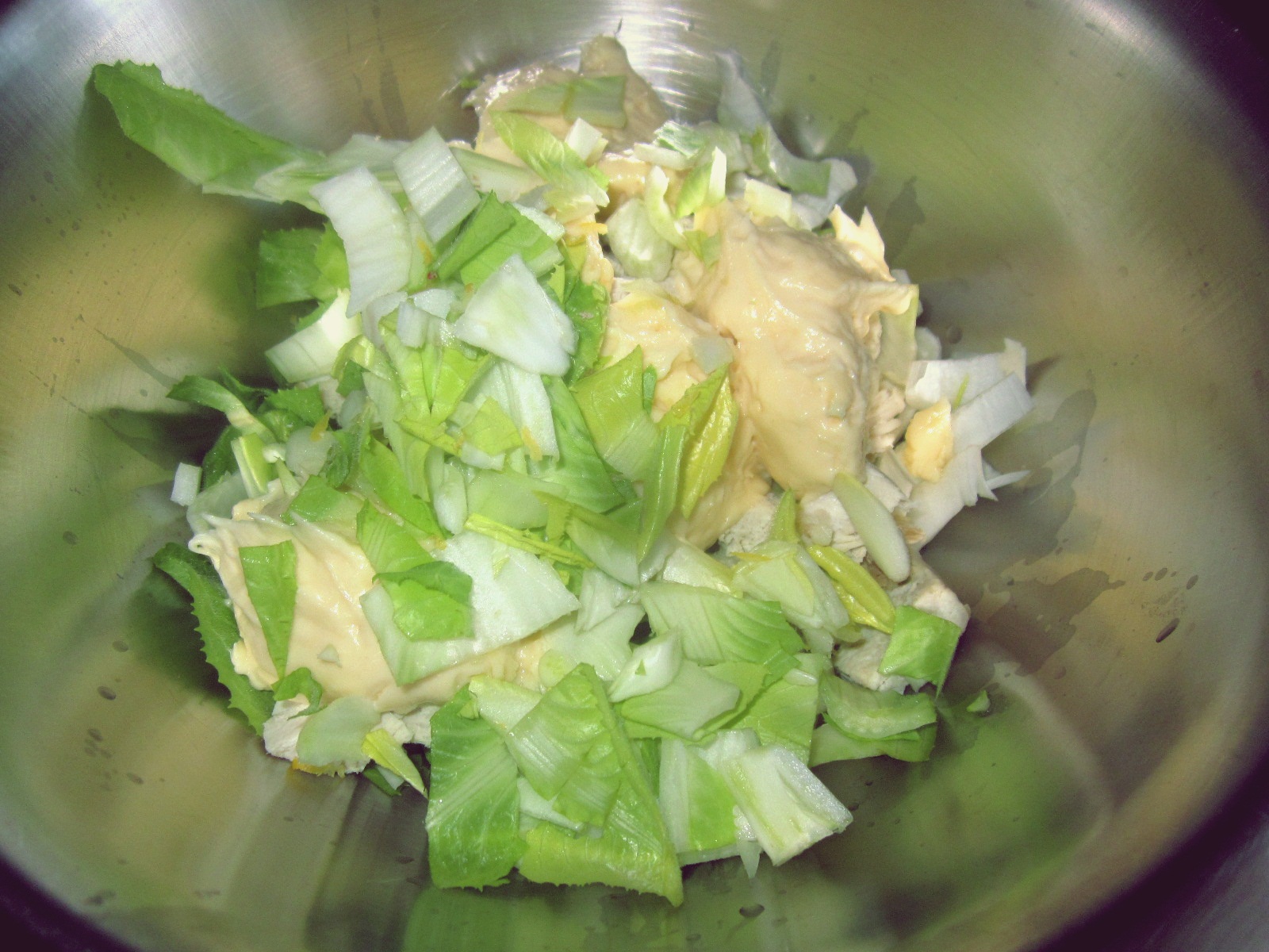 Salata de andive cu carne de curcan si capere