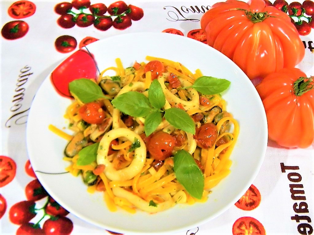 Linguini siciliene cu fructe de mare