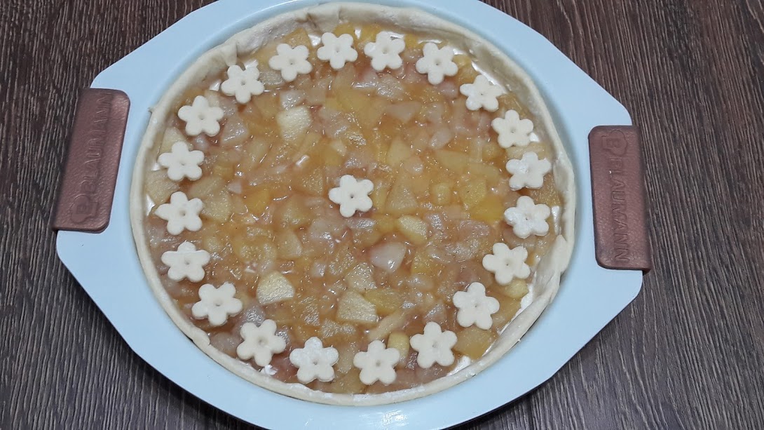 Desert tarta cu mere, pere si mascarpone