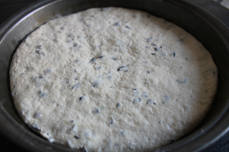 Focaccia de masline si rosii cu aroma de rozmarin