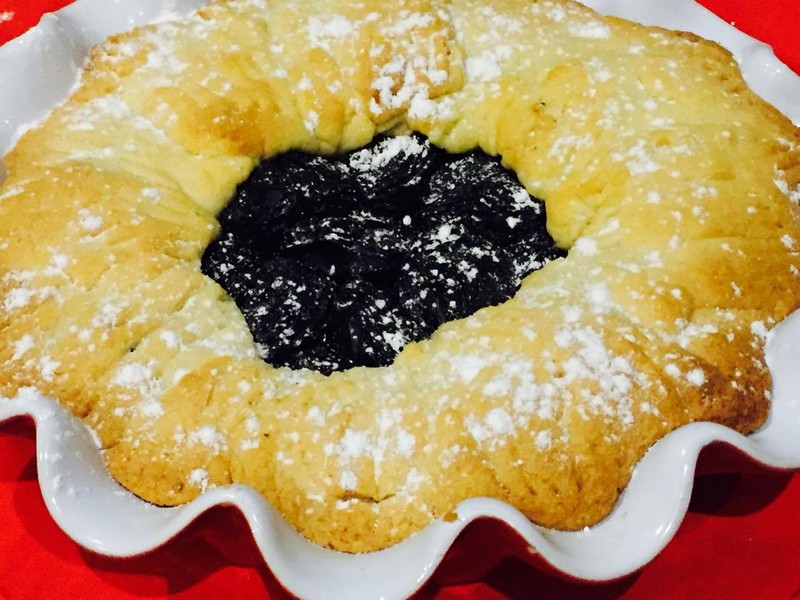 Desert tarta cu magiun de prune si prune uscate