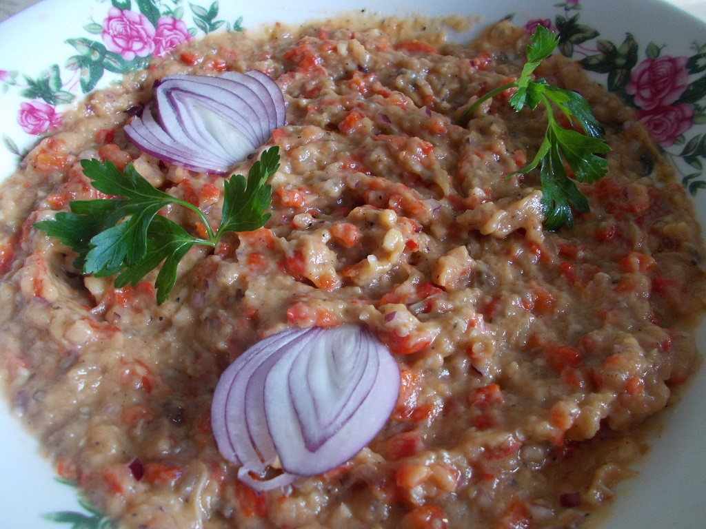 Salata de vinete si ardei capia