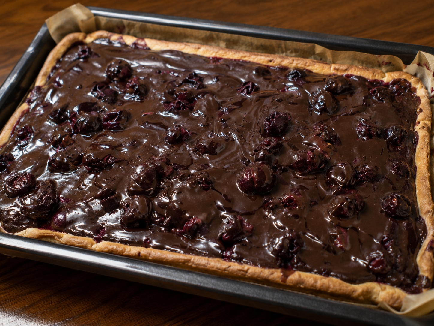 Cheesecake cu visine si ciocolata