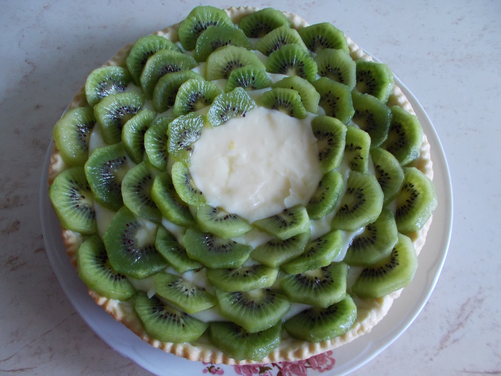 Desert tarta cu crema de lamaie si kiwi -reteta nr. 300