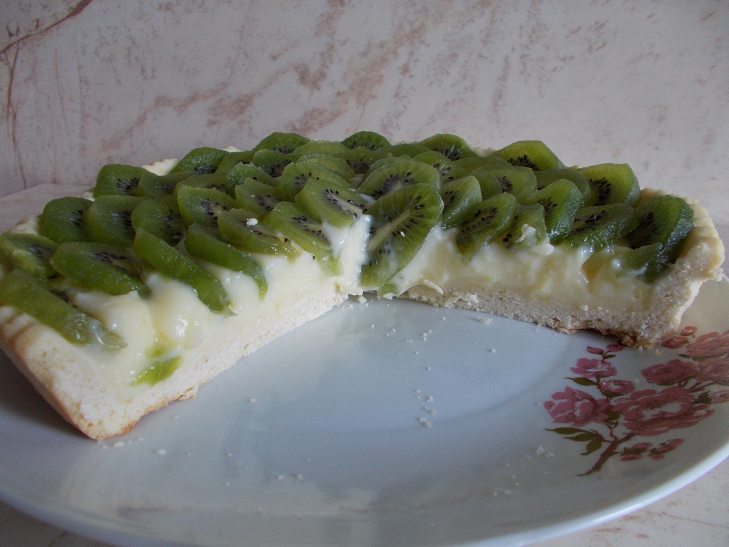 Desert tarta cu crema de lamaie si kiwi -reteta nr. 300