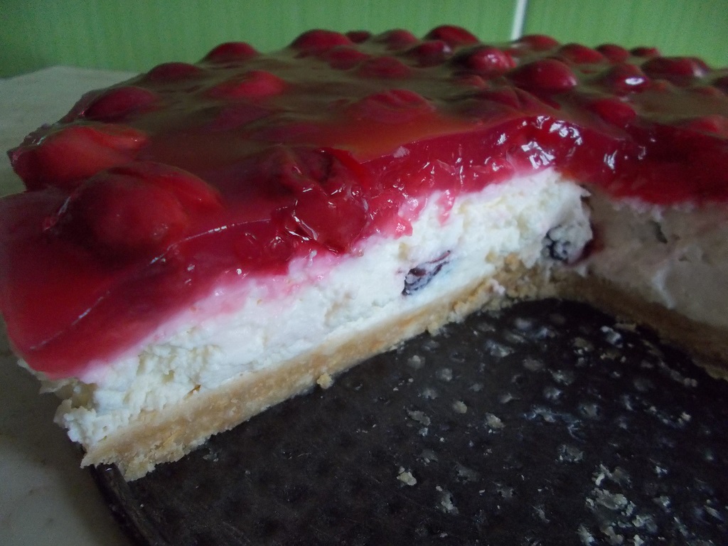 Desert cheesecake cu visine, fara coacere