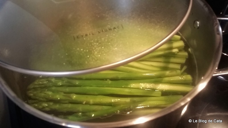 Aperitiv fritata/ Omleta cu asparagus si trufa neagra