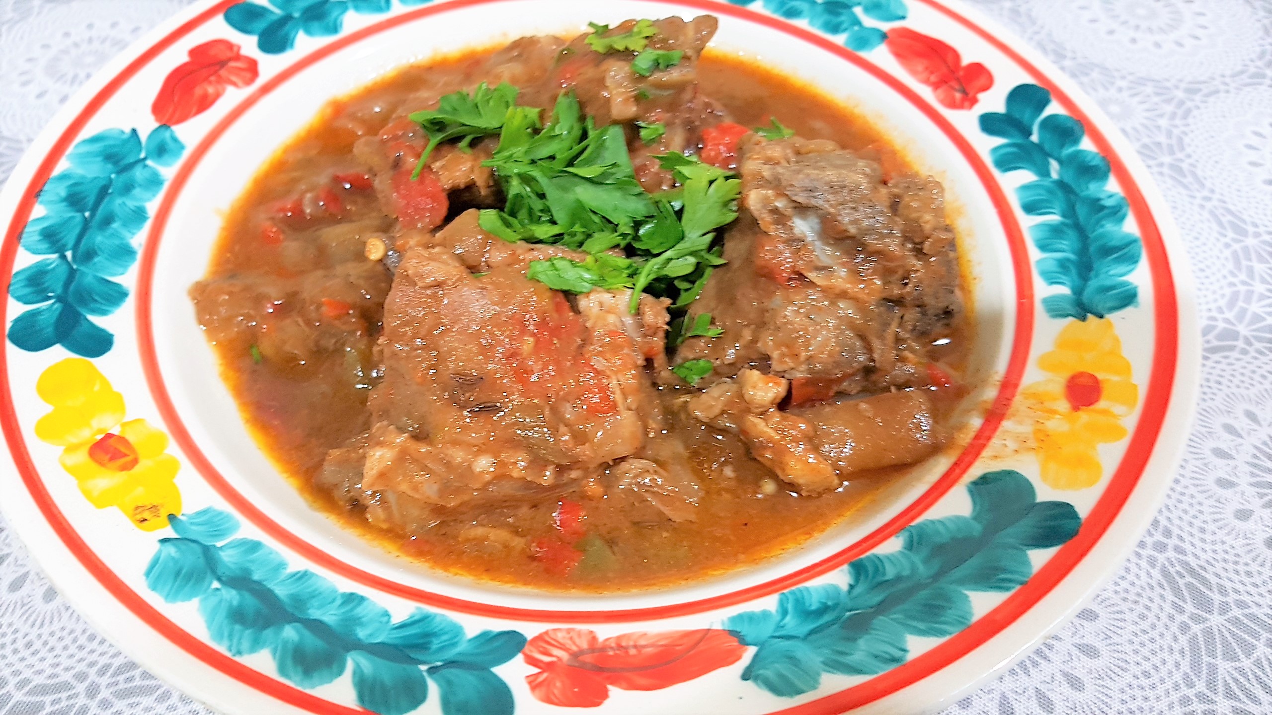 Gulas unguresc de berbecut la Crock-Pot