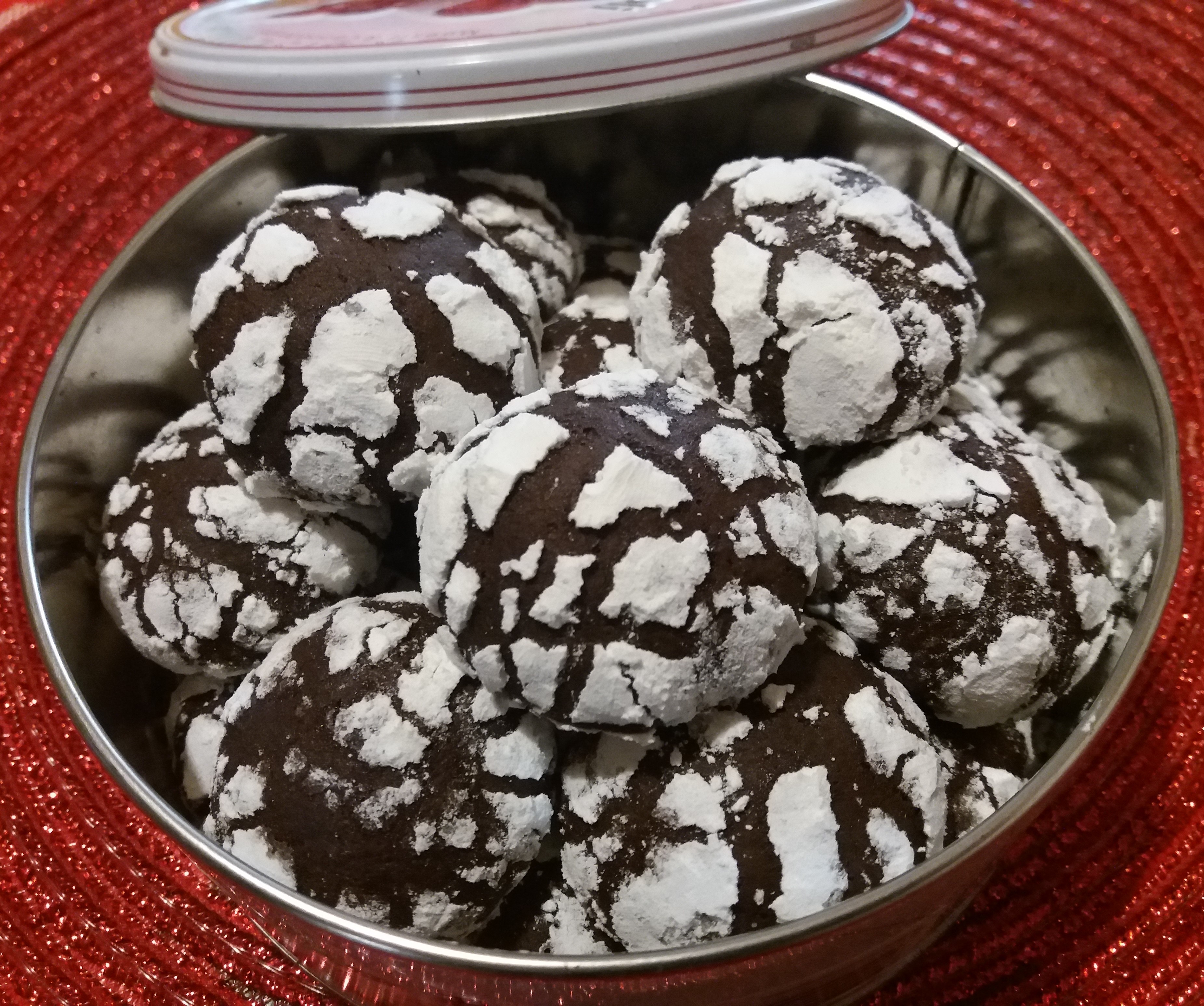 Desert fursecuri cu ciocolata (Chocolate crinkles)