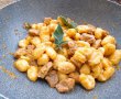 Tocana de gnocchi cu carne de porc-2