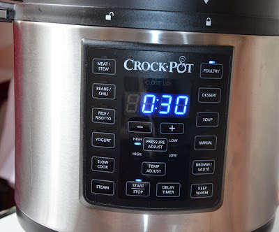 Rulada din piept de curcan, cu bacon si ciuperci, la Multicooker Crock-Pot Express cu gatire sub presiune