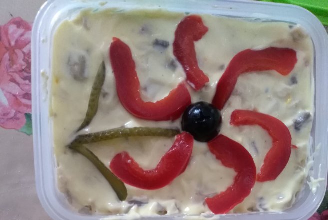 Salata de ciuperci si piept de pui