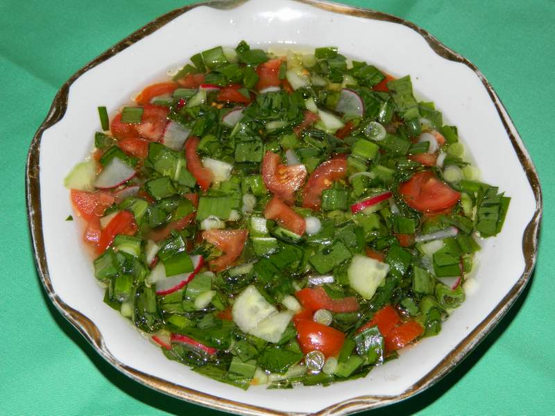 Salata de legume cu leurda