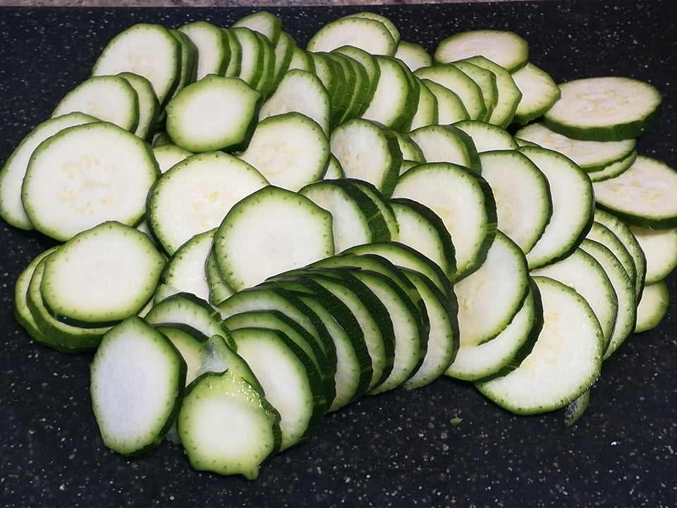 Aperitiv tarta cu zucchini