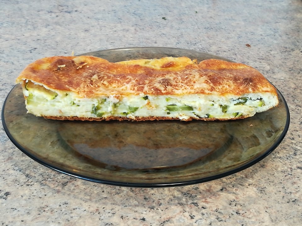 Aperitiv tarta cu zucchini