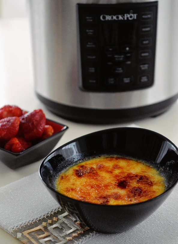 Creme brulee cu scortisoara si nucsoara la  Multicookerul Crock Pot express cu gatire sub presiune