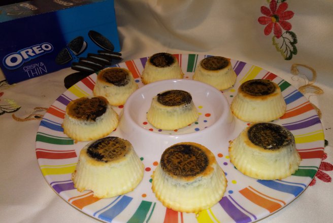 Mini cheesecake cu oreo