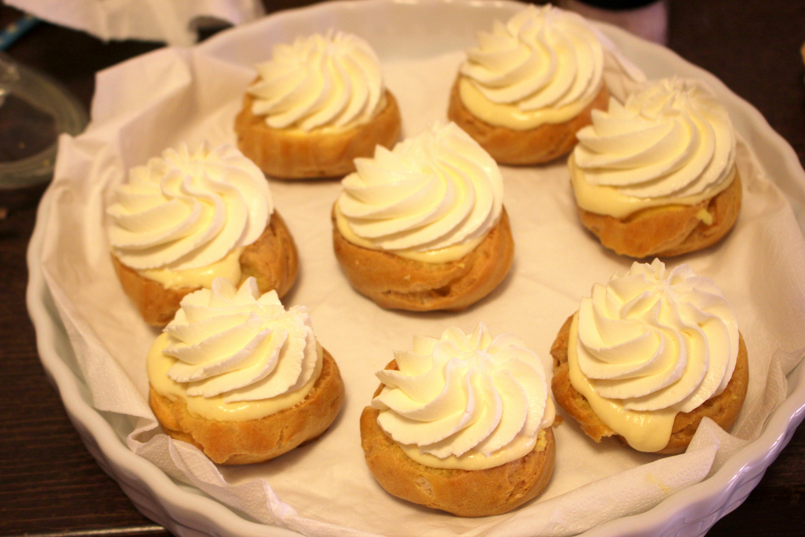 Desert choux a la creme cu zmeura