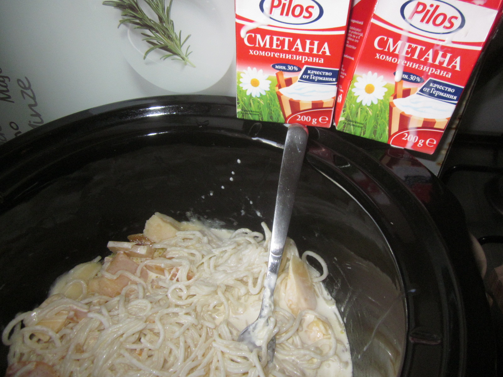 Spaghete quatro fromagi la slow cooker Crock-Pot