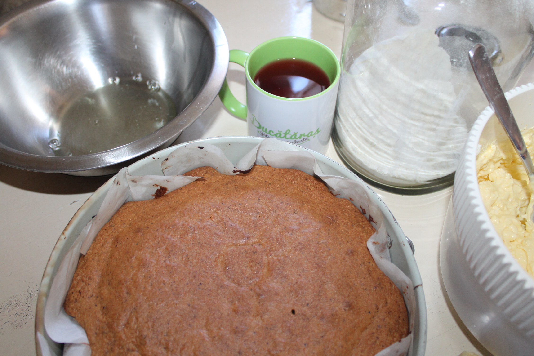 Desert tort de zapada, cu nuca si crema de cafea