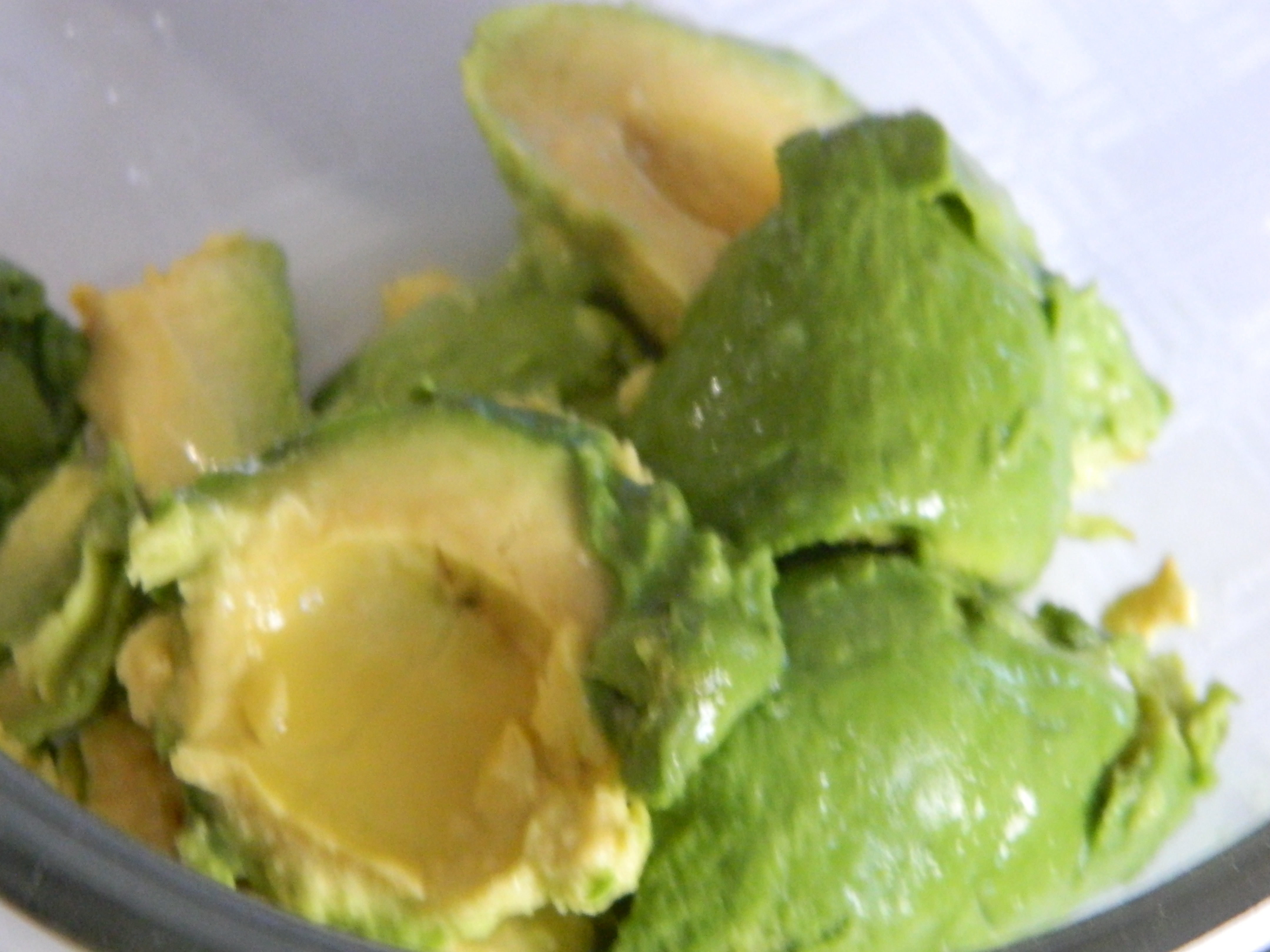 Salata orientala de post cu maioneza din avocado