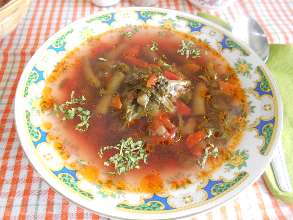 Ciorba de fasole verde cu loboda