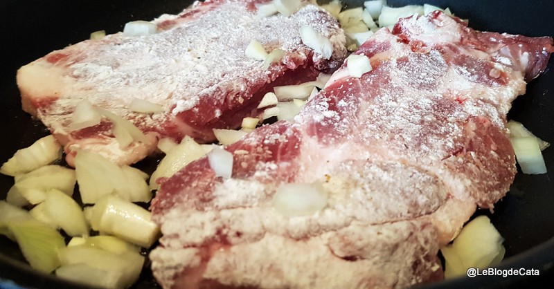 Cotlete de porc cu sos mustar