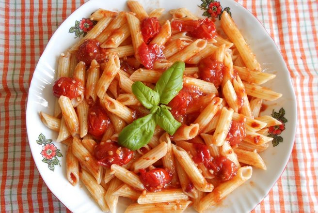 Penne cu sos Arrabbiata