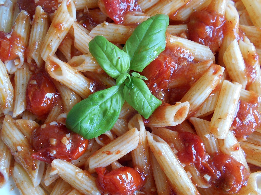 Penne cu sos Arrabbiata