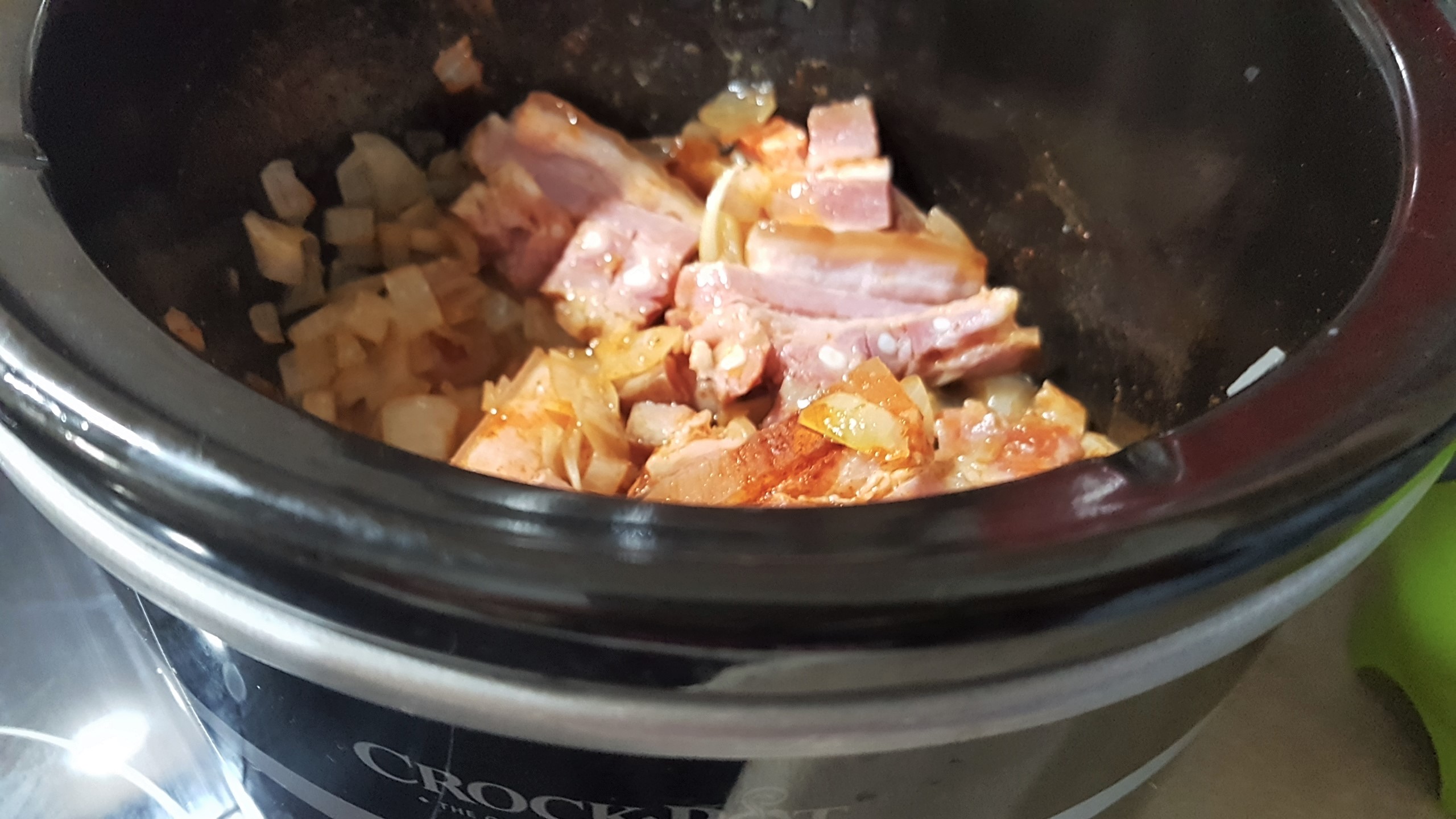 Fasole frecata la slow cooker Crock Pot