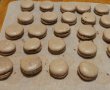 Desert macarons cu nuca, ciocolata si rom-7