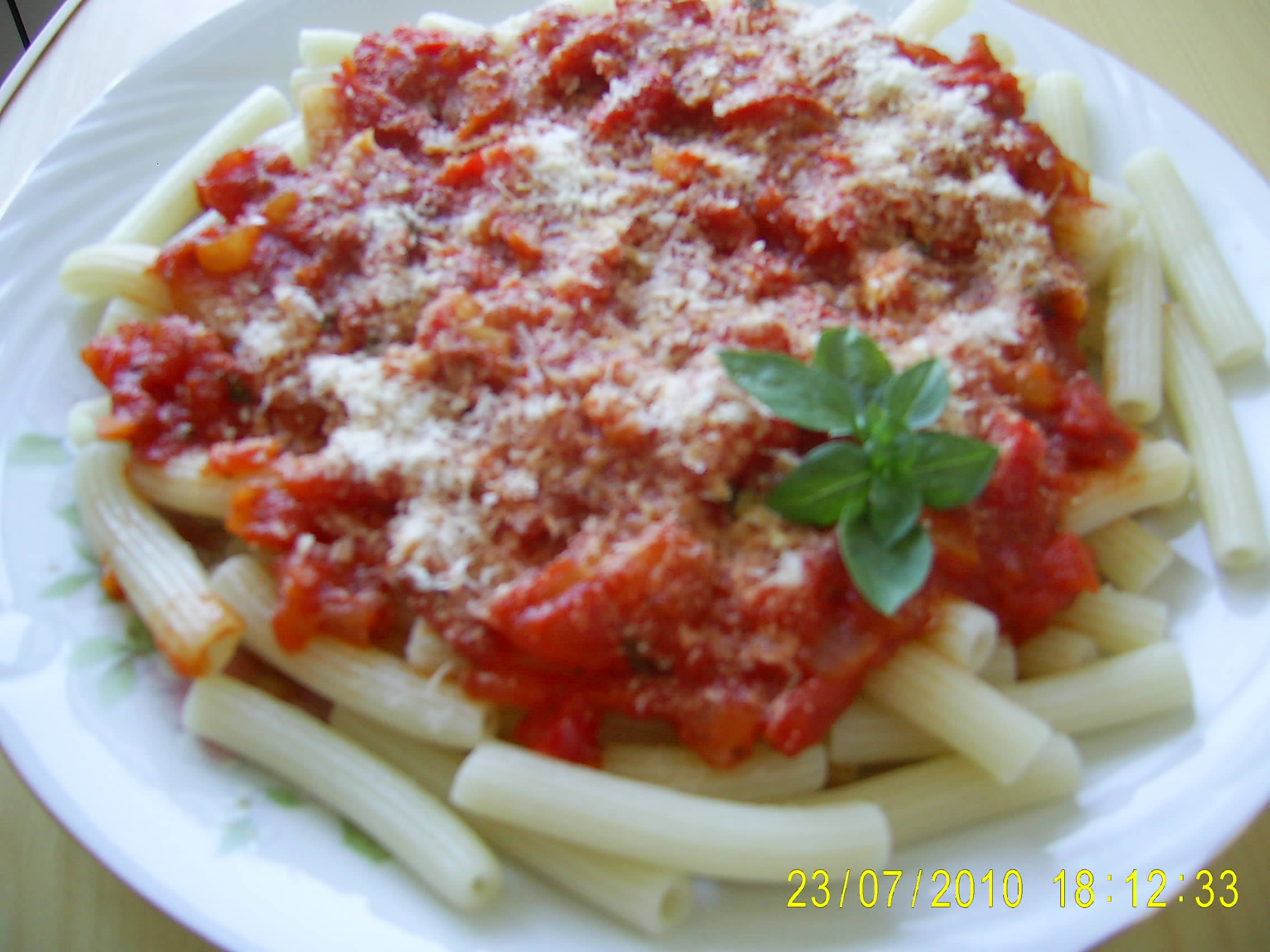 Rigatoni arrabiata