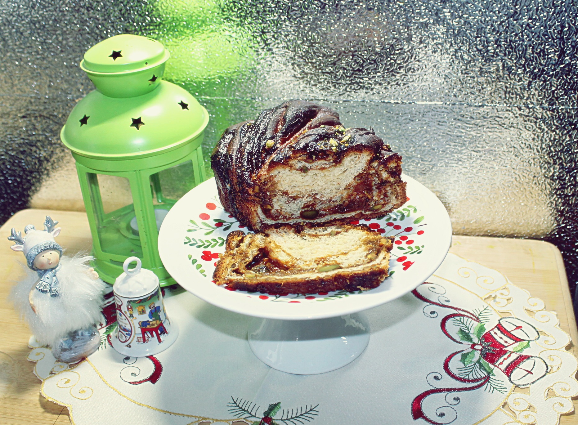 Desert Babka cu dulceata de lapte si fistic