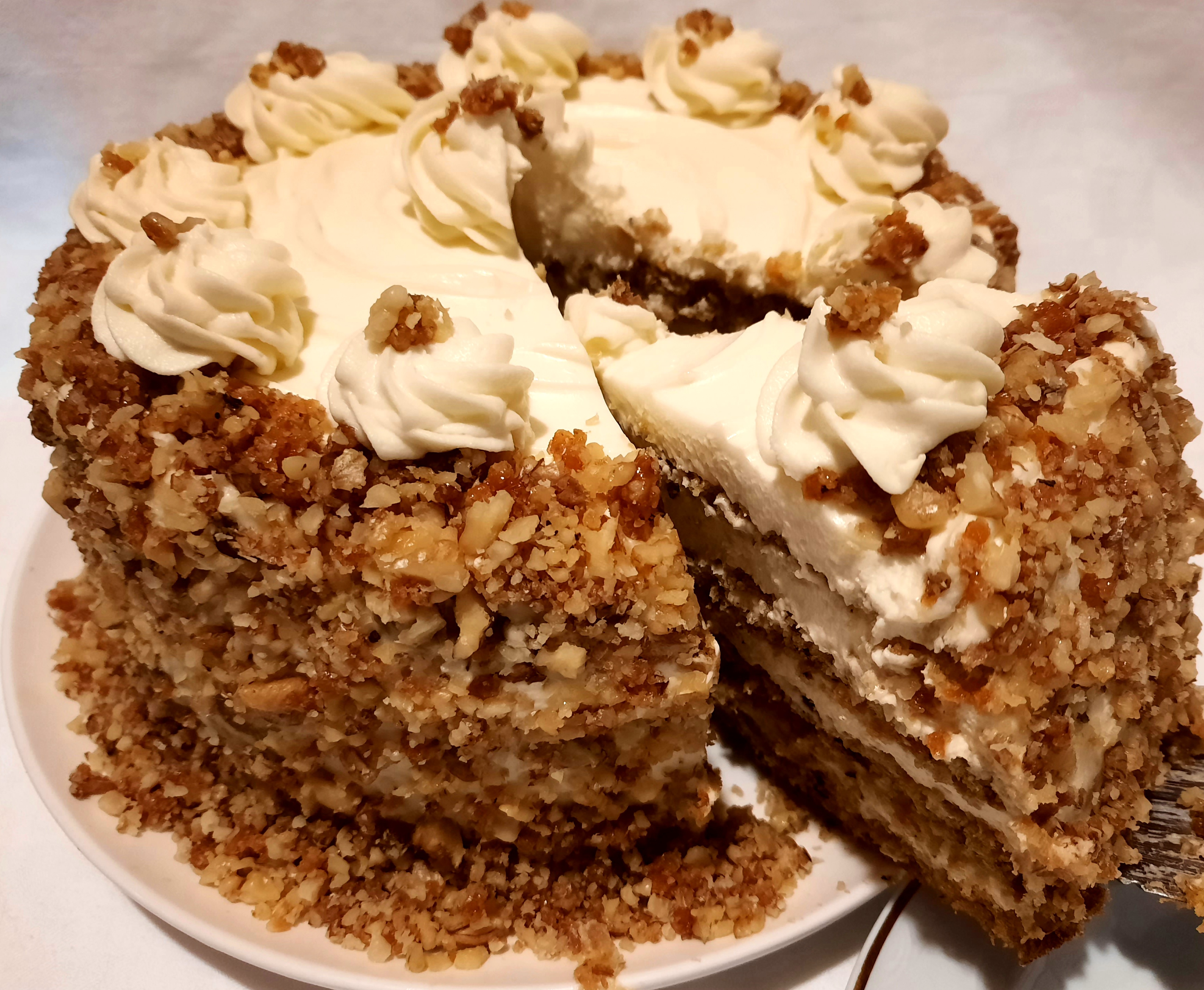 Desert Carrot cake (tort morcovi)