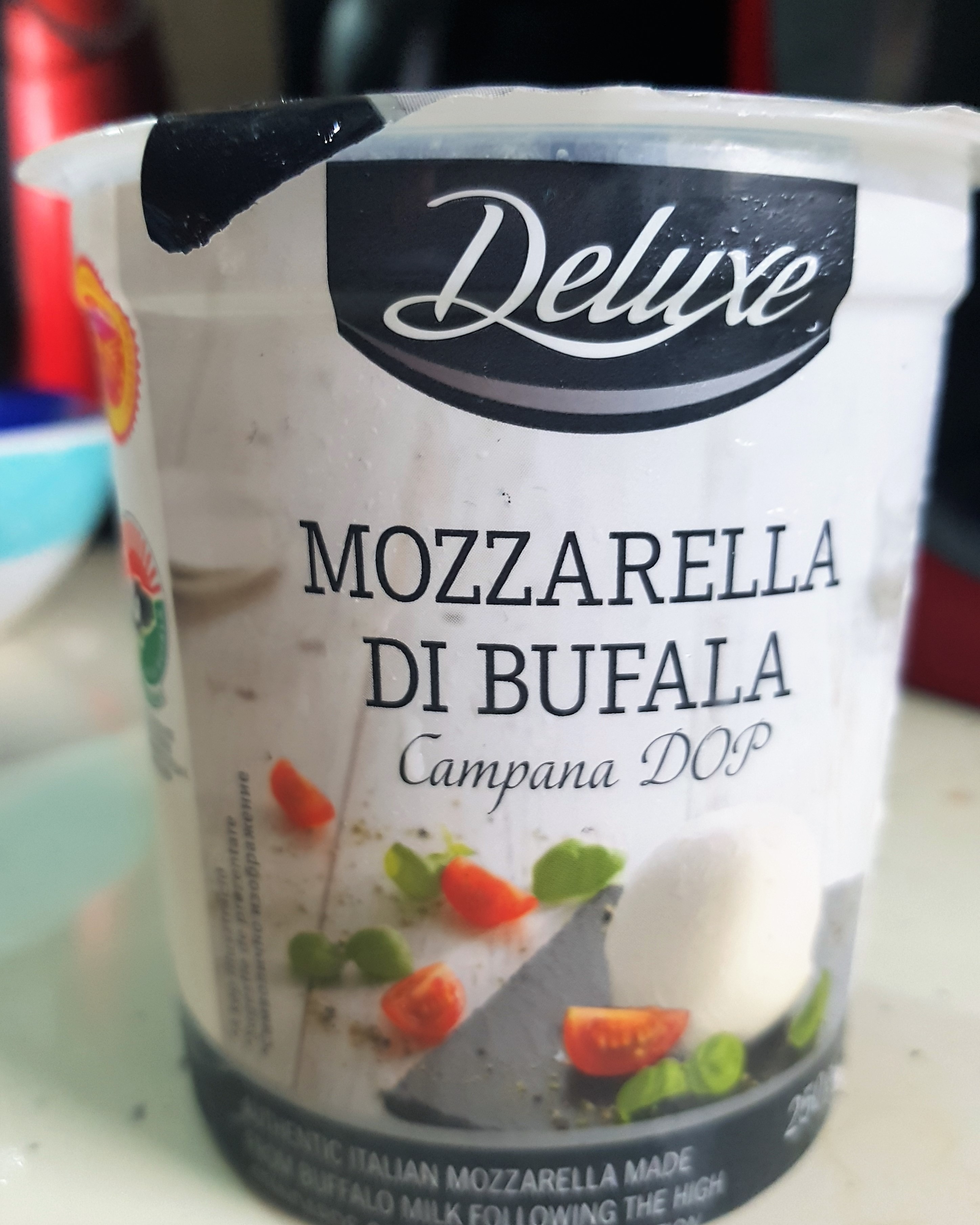 Mozzarella picanta marinata in ulei de masline