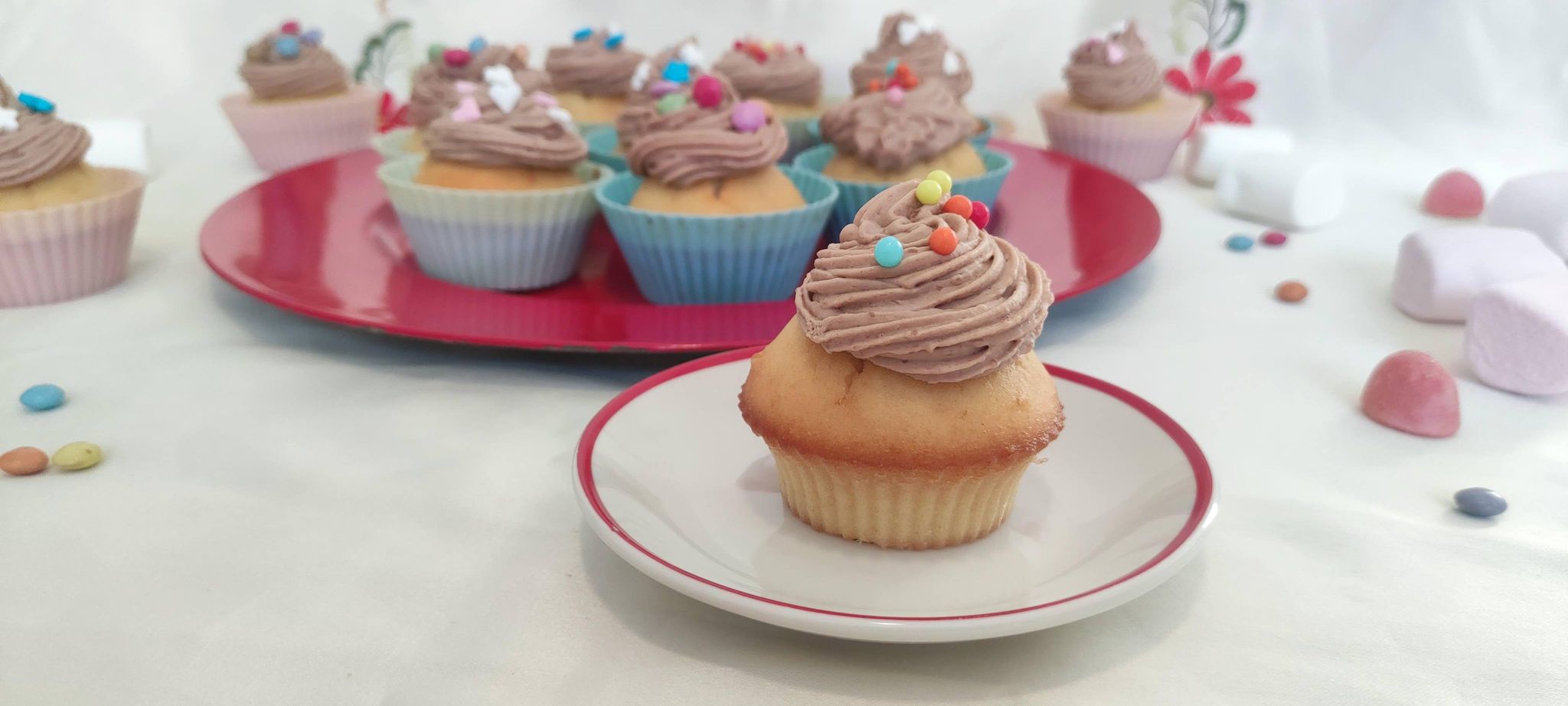 Desert cupcakes cu ganache de kinder bueno