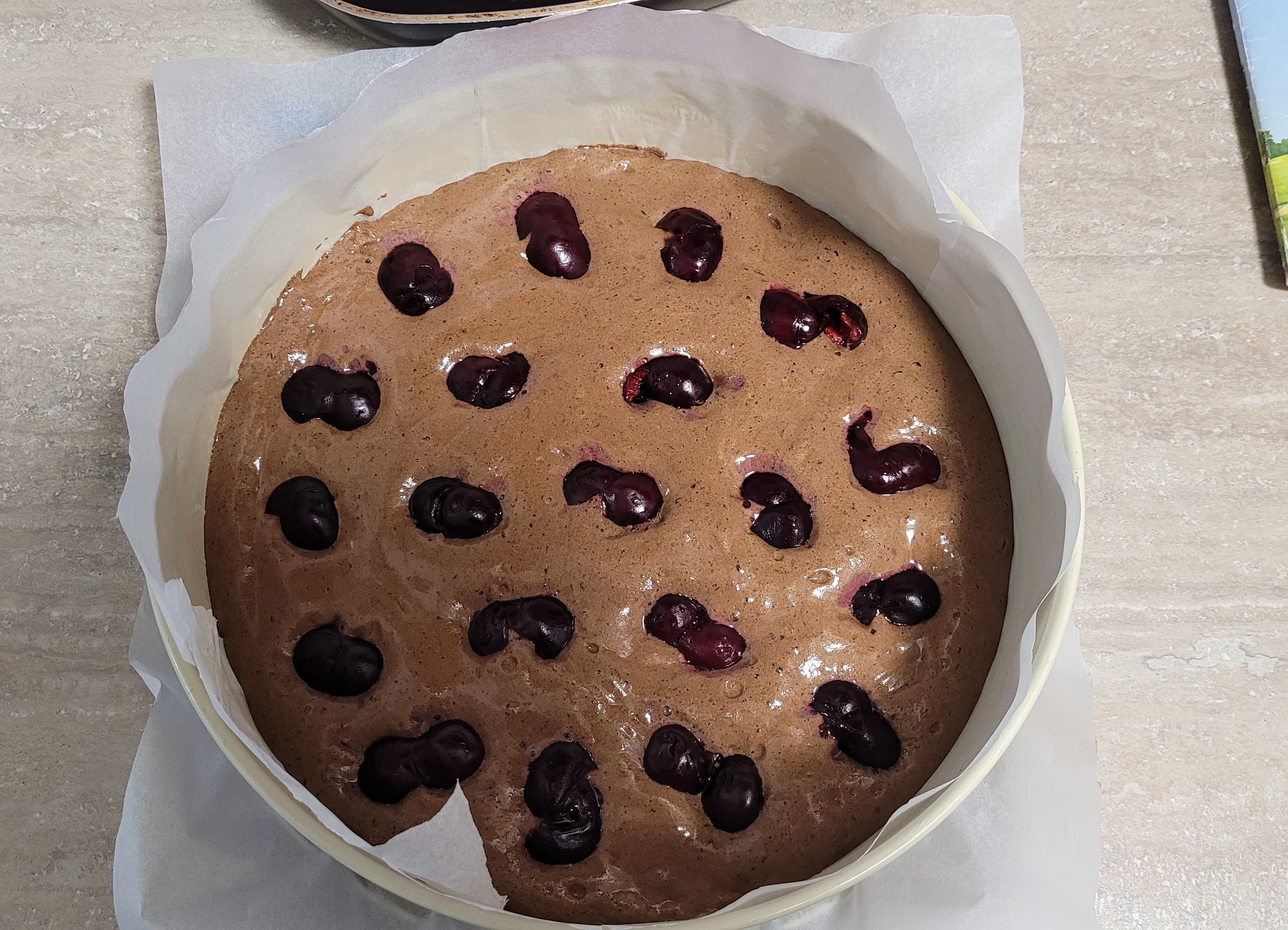 Desert tort cu mascarpone si jeleu de cirese