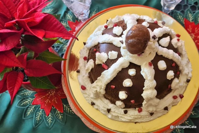 Reteta de tort cu ciocolata, mere si crema de castane