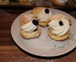 Mini choux a la creme cu vanilie, frisca si afine din dulceata, un deliciu fin si cremos-21