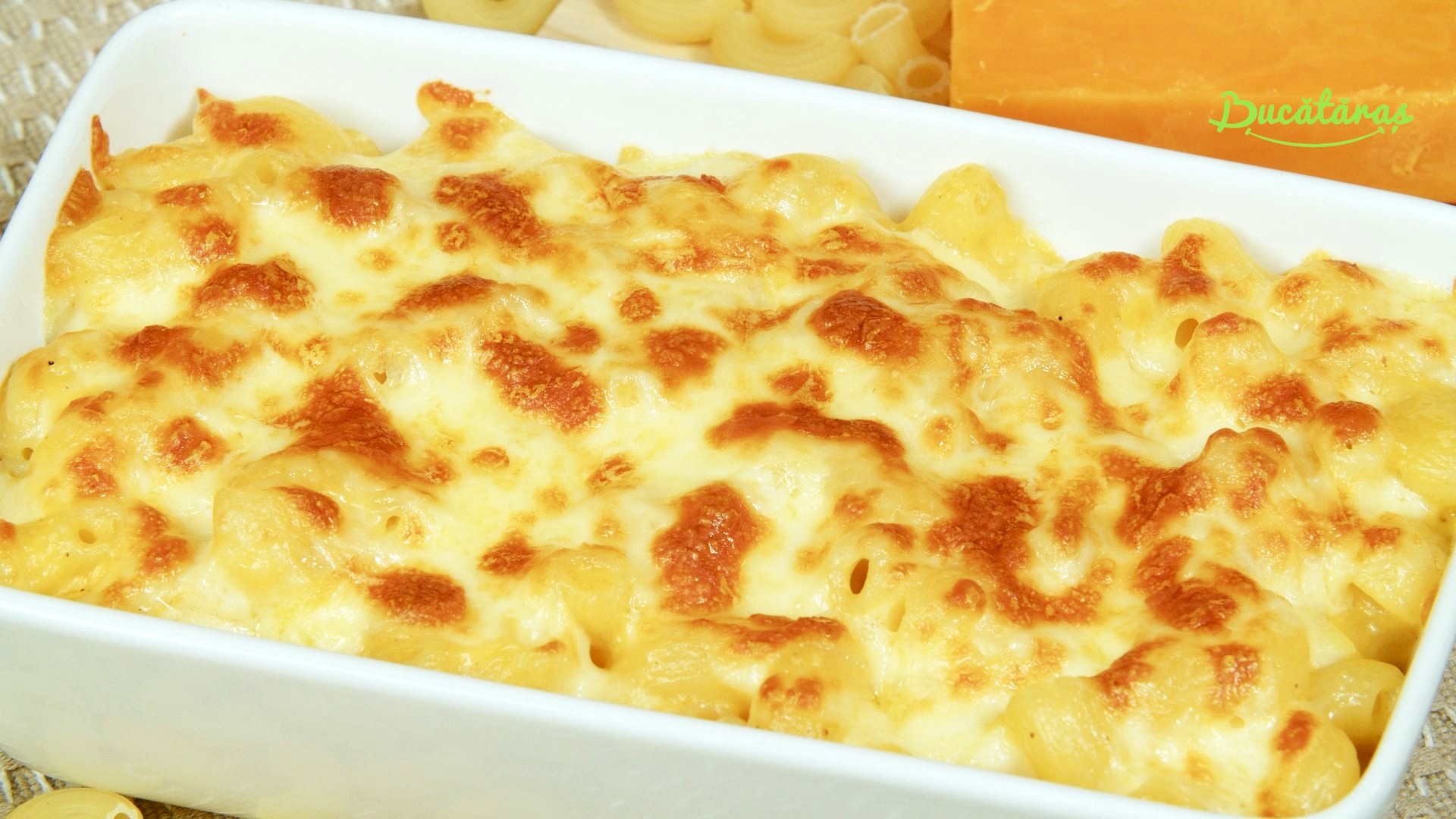 Mac and cheese - Rețeta cremoasă și delicioasă de macaroane cu brânză