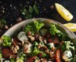 Salată cu mozzarella și roșii cherry - Savoare și culoare într-o rețetă rapidă-2