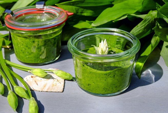 Pesto cu leurda - Reteta simpla de primavara