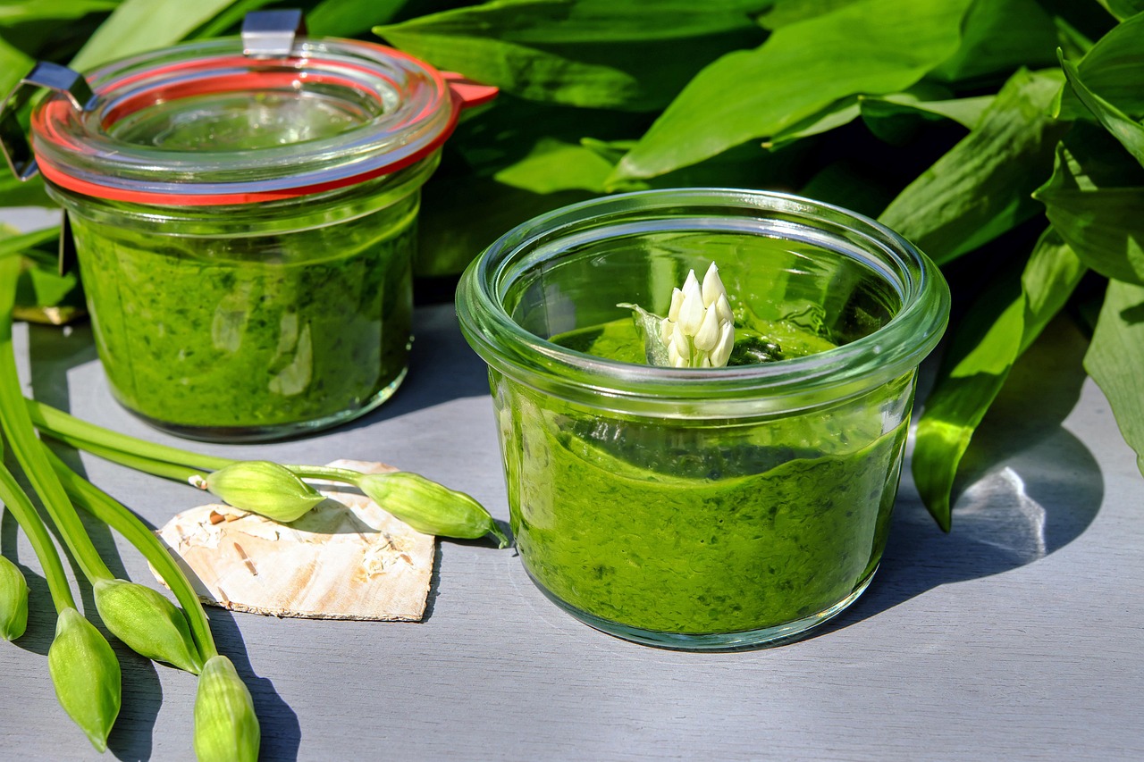 Pesto cu leurda - Reteta simpla de primavara
