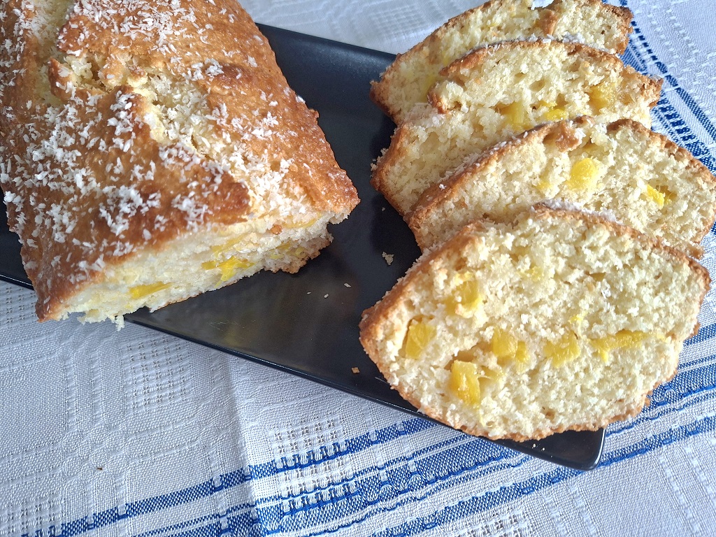 Chec Pina Colada - Pufos, aromat si usor de facut