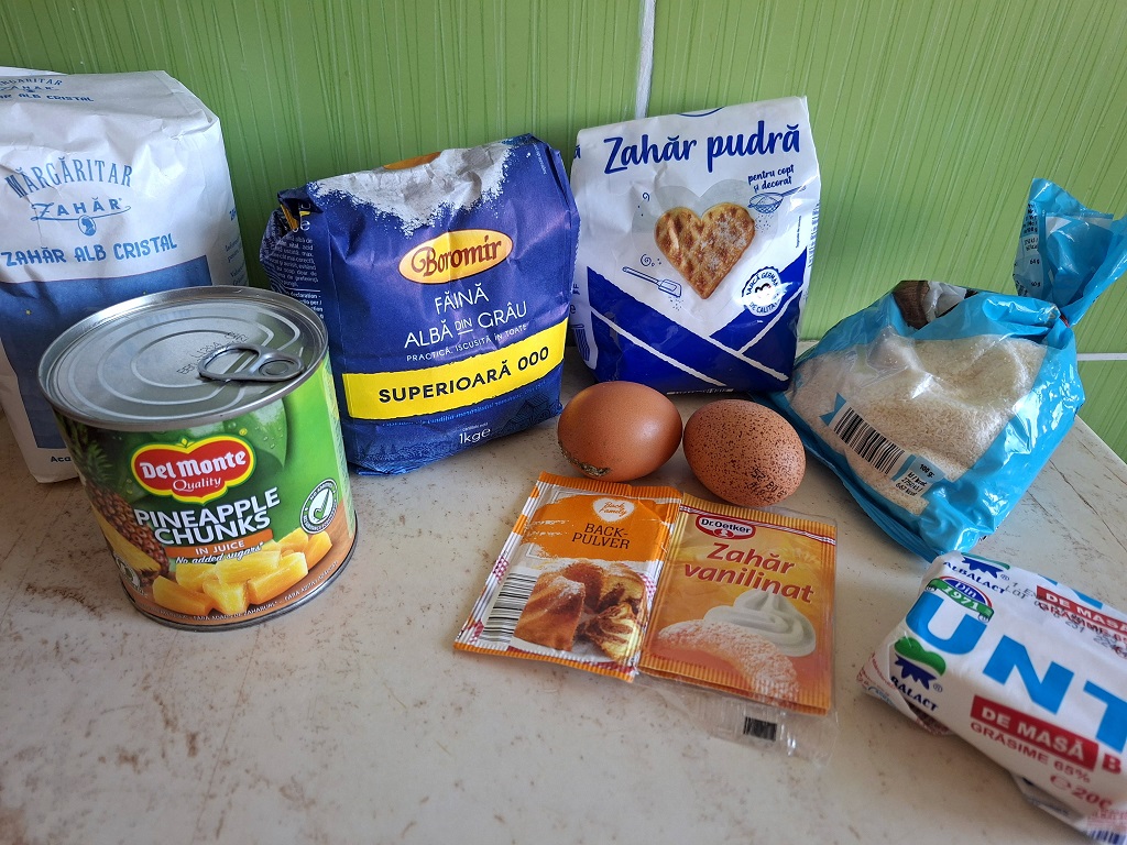Chec Pina Colada - Pufos, aromat si usor de facut
