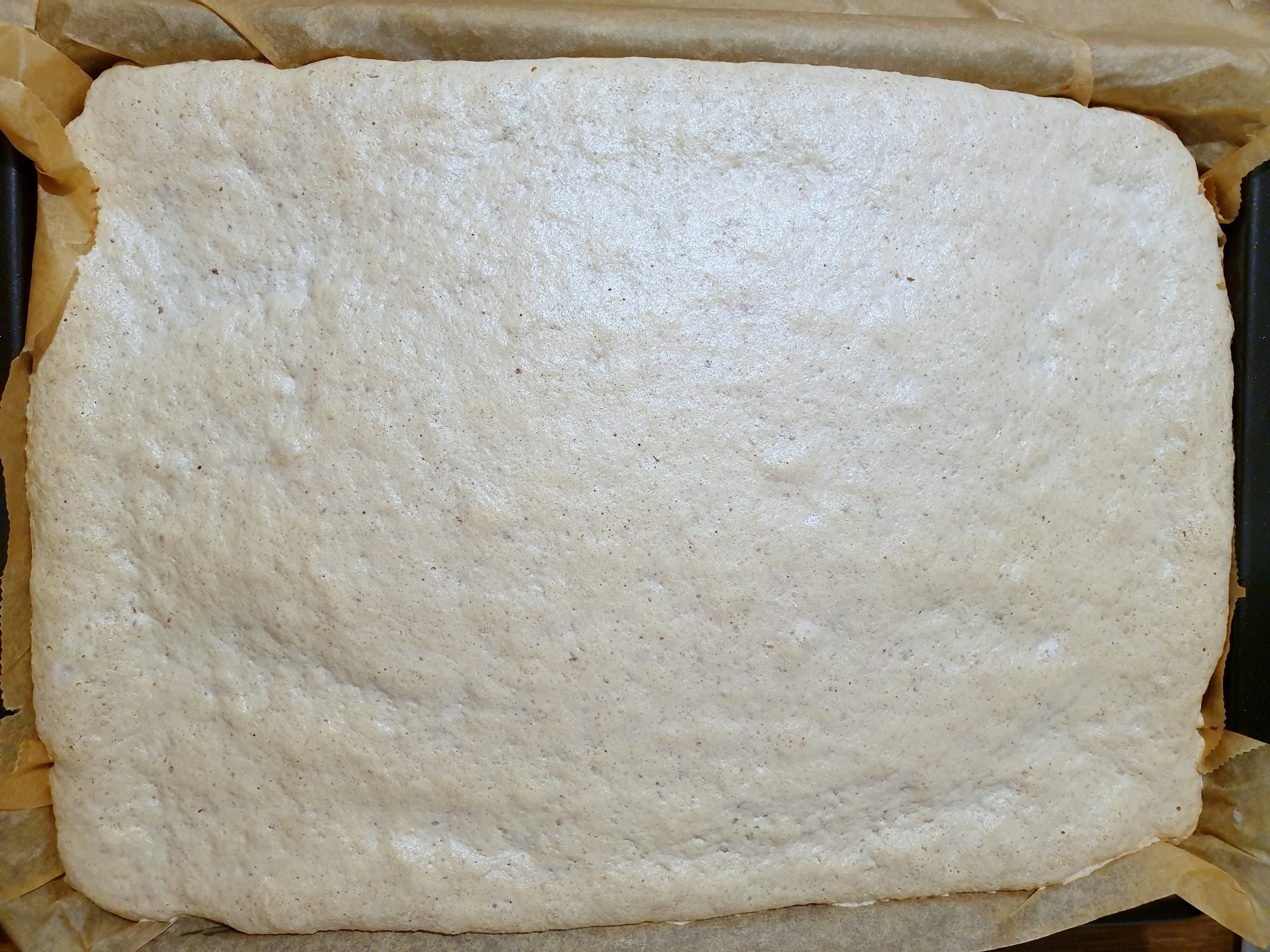 Prajitură cu dovleac plăcintar și bezea cu nuci - Deliciu de toamnă