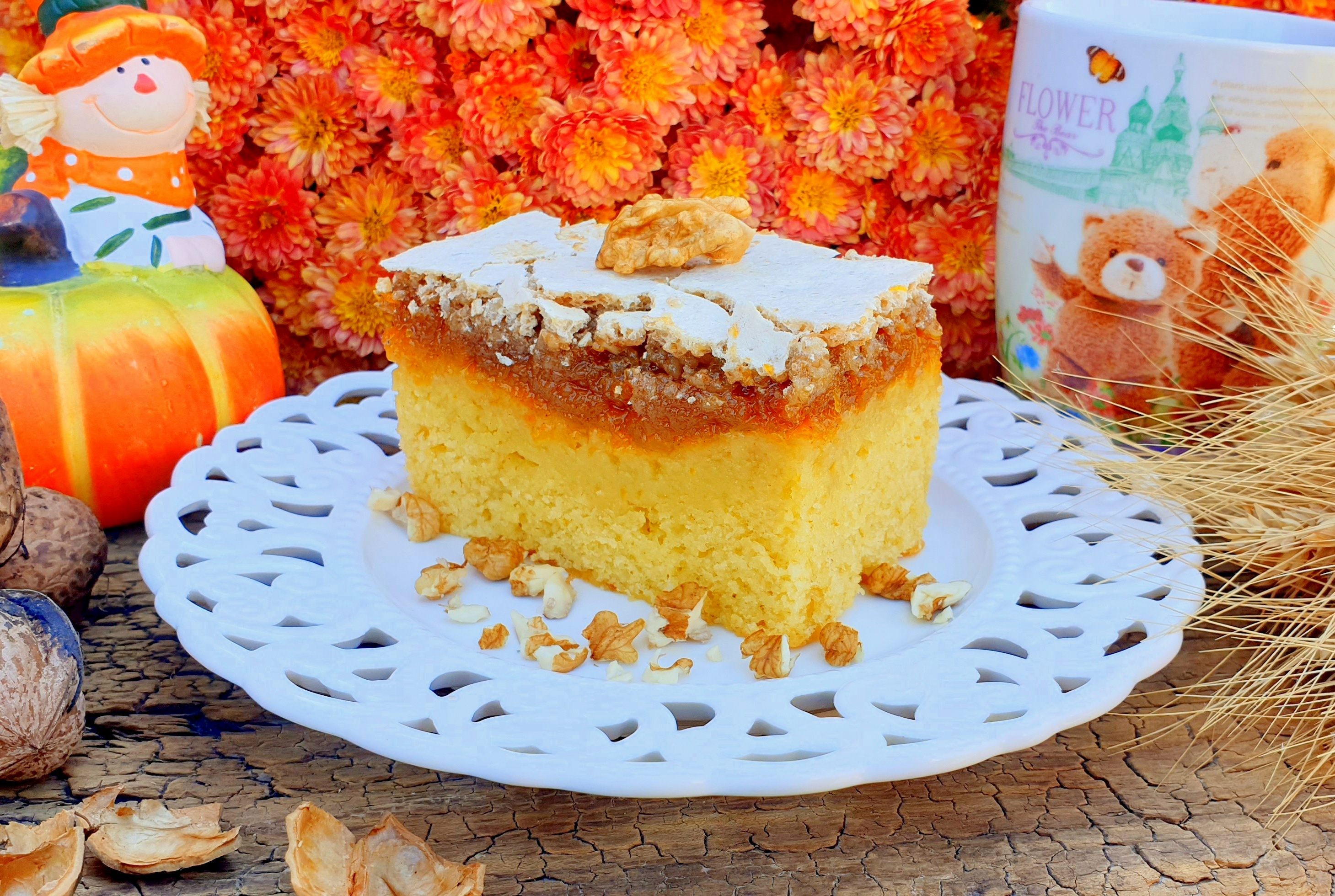 Prajitură cu dovleac plăcintar și bezea cu nuci - Deliciu de toamnă