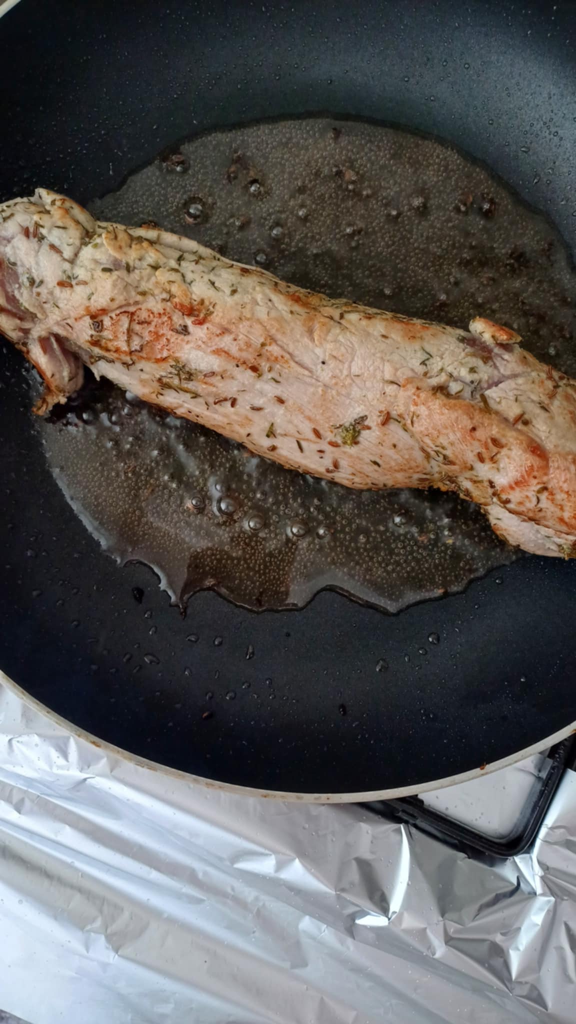 Muschiulet de porc cu sos de smantana - Reteta gustoasa la cuptor